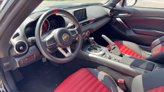 Abarth 124 Spider image 5