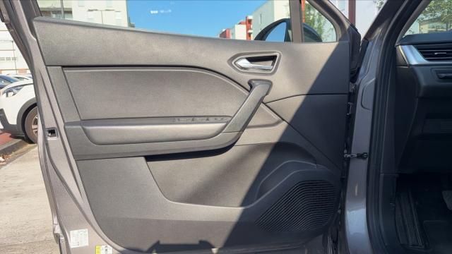 Renault Captur image 5