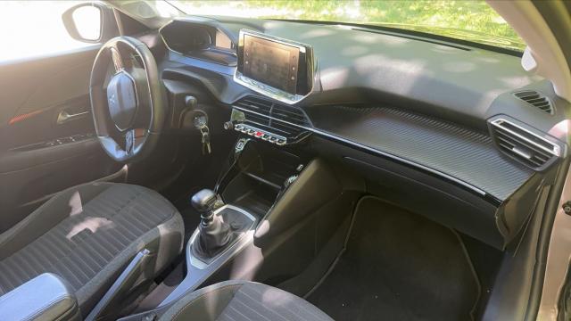 Peugeot 208 image 5