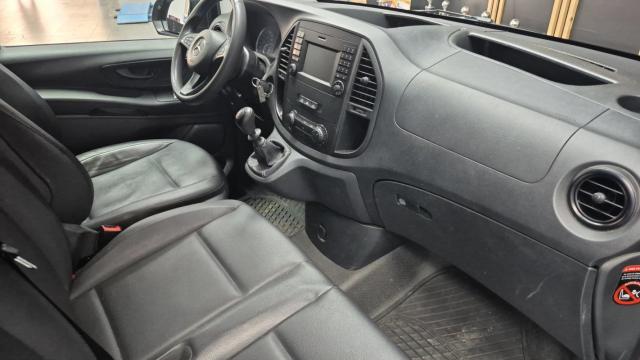 Mercedes Benz Vito image 2