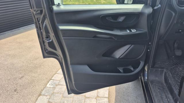 Mercedes Benz Vito image 7