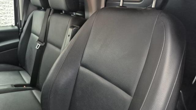 Mercedes Benz Vito image 4