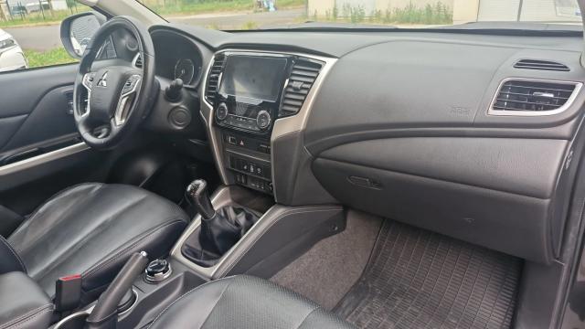 Mitsubishi L200 image 7