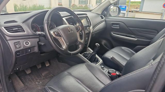 Mitsubishi L200 image 8