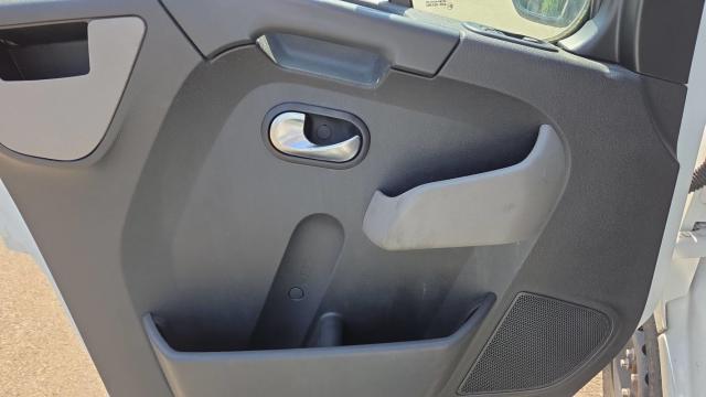 Renault Master image 7