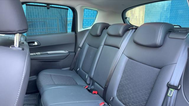 Peugeot 3008 image 1