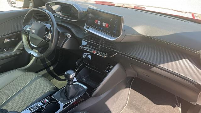 Peugeot 2008 image 9