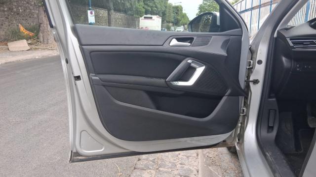 Peugeot 308 image 8