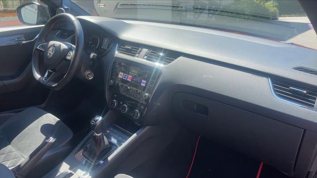 Skoda Octavia image 1
