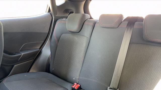 Ford Fiesta image 6