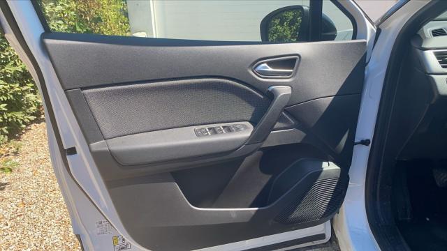 Renault Captur image 1