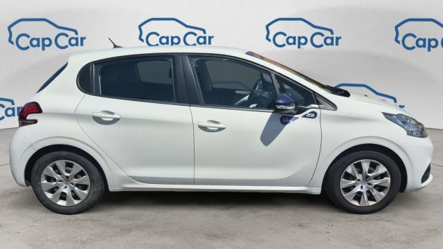Peugeot 208 image 9