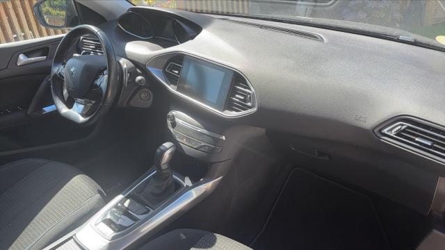 Peugeot 308 image 4