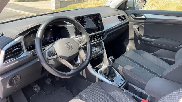 Volkswagen T-Roc image 1
