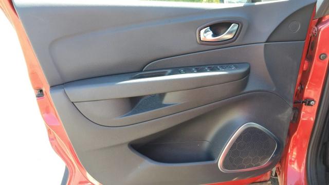 Renault Captur image 8