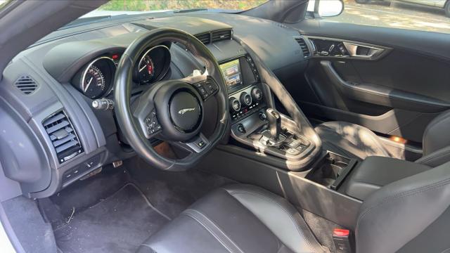 Jaguar F-Type image 7
