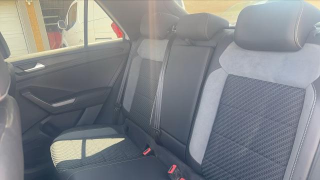 Volkswagen T-Roc image 7