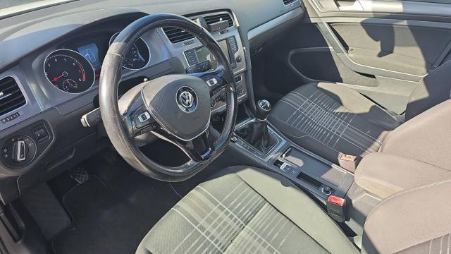 Volkswagen Golf image 2