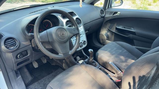 Opel Corsa image 2