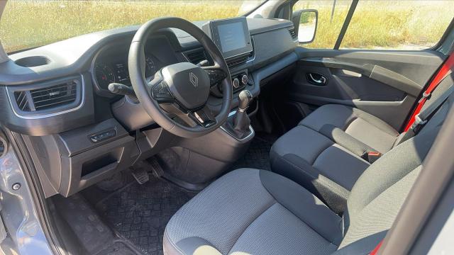 Renault Trafic image 4