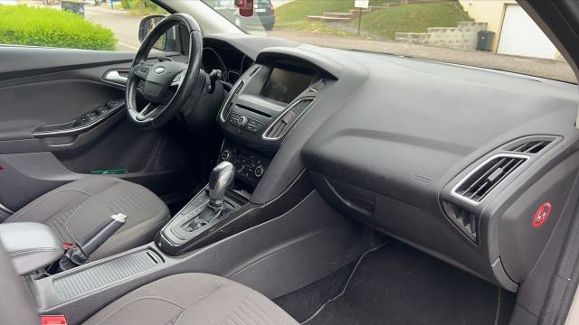 Ford Focus image 9
