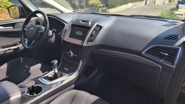 Ford C-Max image 1