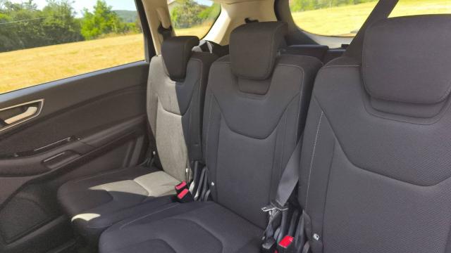 Ford C-Max image 6