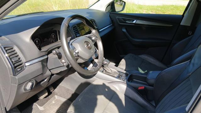 Skoda Karoq image 8