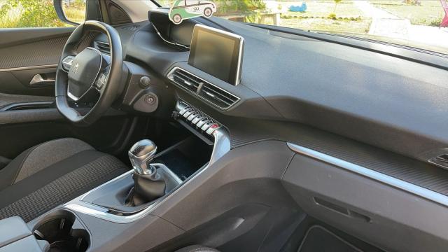 Peugeot 5008 image 4