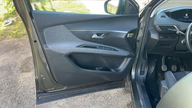 Peugeot 5008 image 7