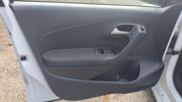 Volkswagen Polo image 7