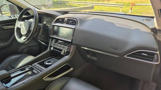Jaguar F-Pace image 6