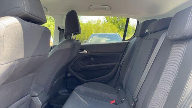Peugeot 308 image 6