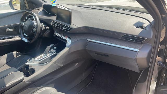 Peugeot 3008 image 1