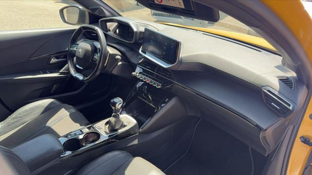 Peugeot 208 image 5