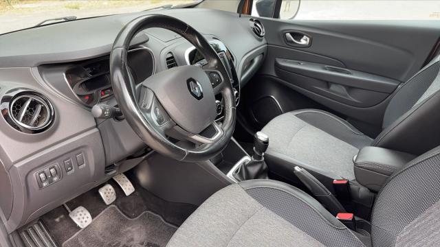 Renault Captur image 2