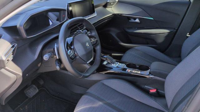 Peugeot 208 image 4