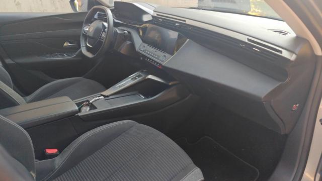 Peugeot 308 image 3