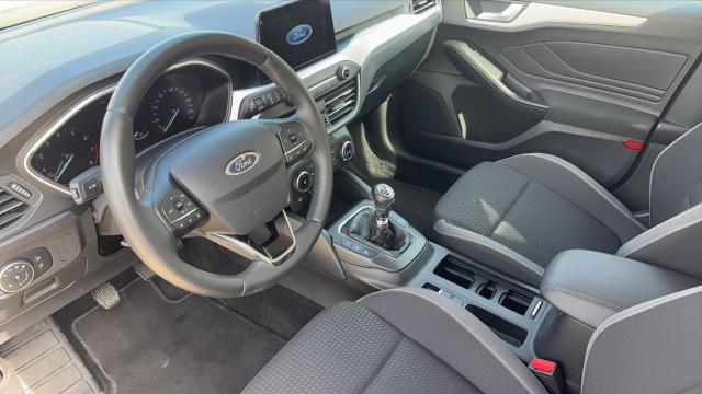 Ford Focus image 7