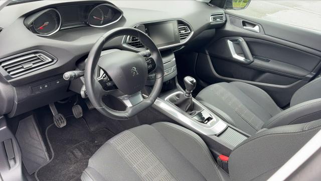 Peugeot 308 image 4