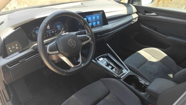 Volkswagen Golf image 1