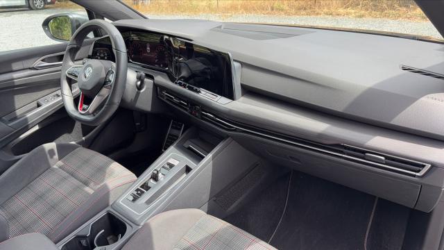 Volkswagen Golf image 7