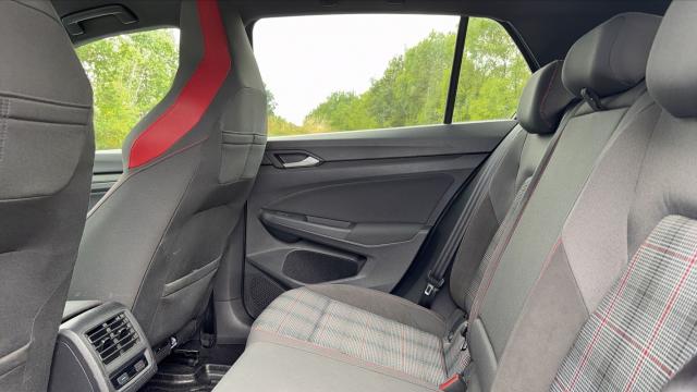 Volkswagen Golf image 1