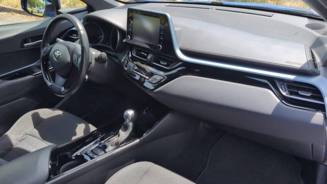 Toyota C-Hr image 1