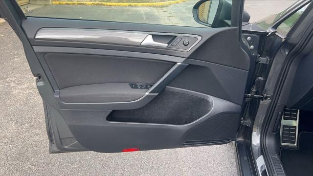 Volkswagen Golf Sw image 3