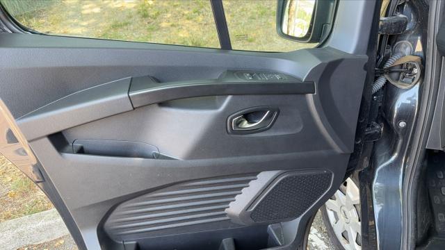 Renault Trafic image 7