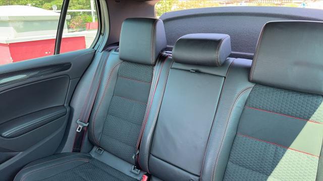 Volkswagen Golf image 7