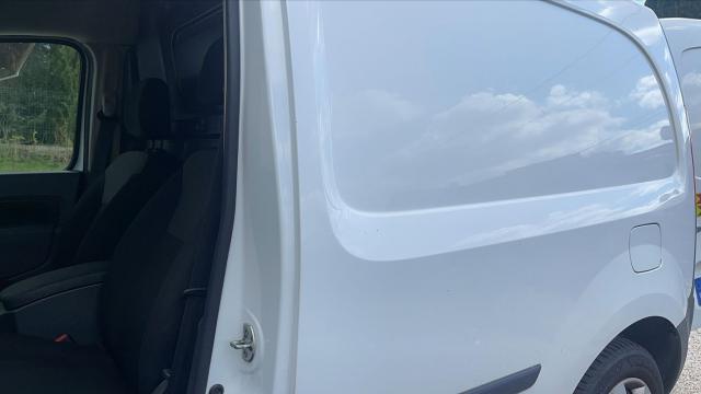 Renault Kangoo Express image 9