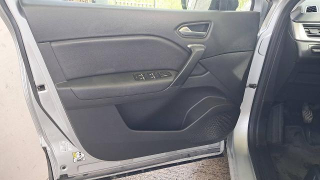 Renault Captur image 6