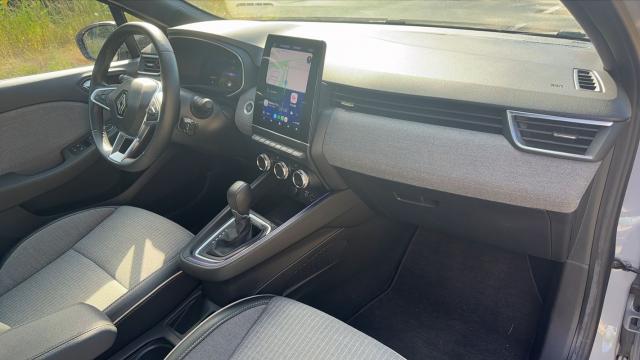 Renault Clio image 9